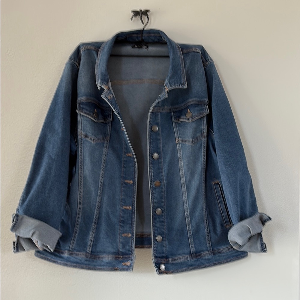 Blue Jean Jacket with Relaxed Fit and Medium Weight